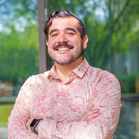 Headshot of andreyez alvarado